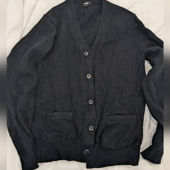 Uniqlo Wool Cardigan - Picture 1 of 6